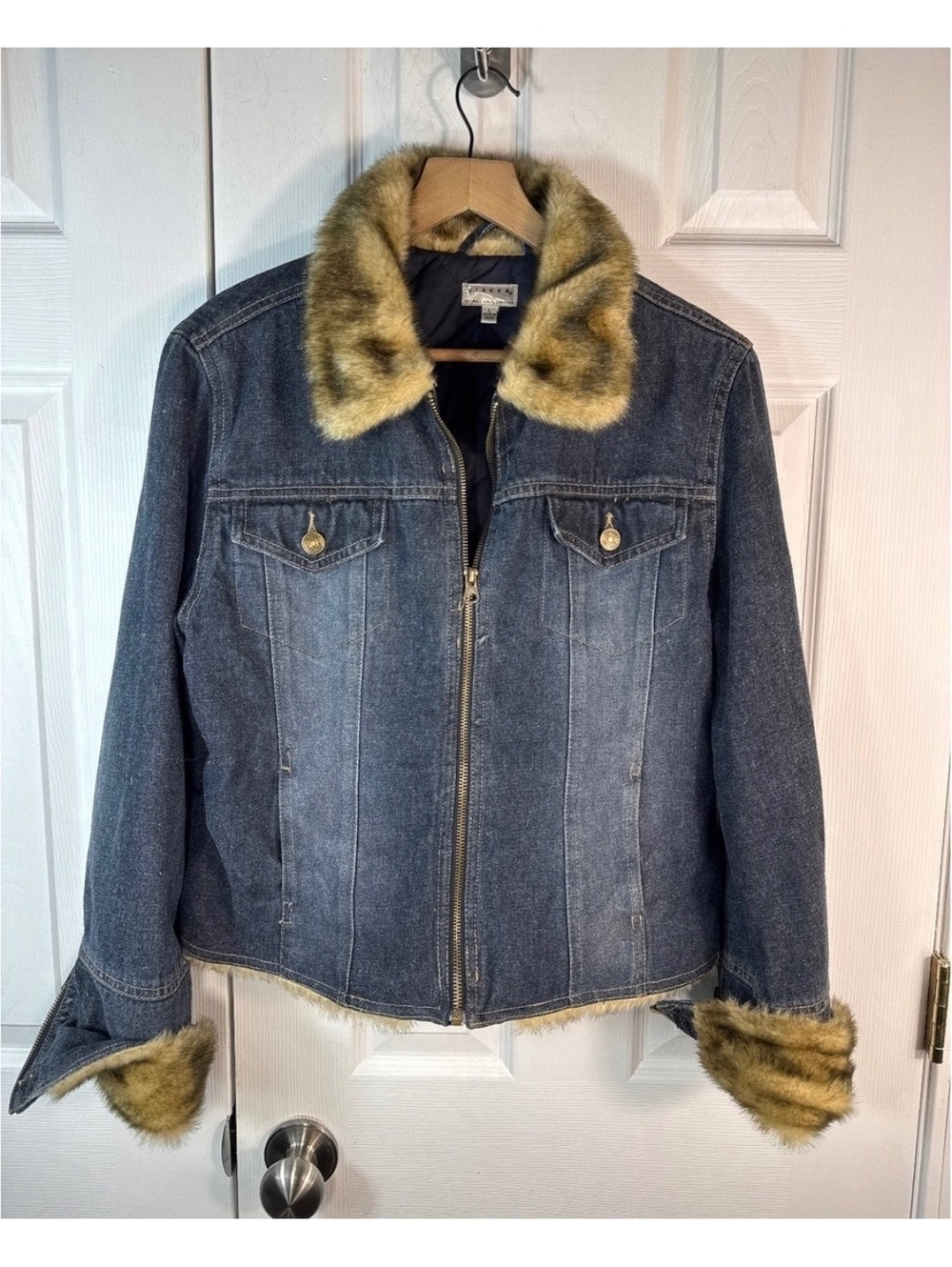 Giacca Denim Jacket with Faux Fur Trim Collar and Cuffs, Size Large